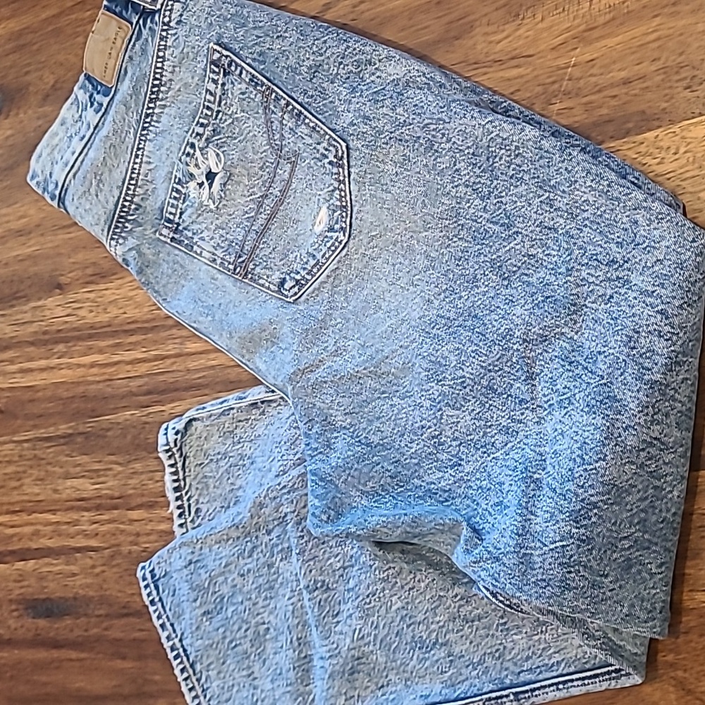 American Eagle curvy mom jeans size 10.